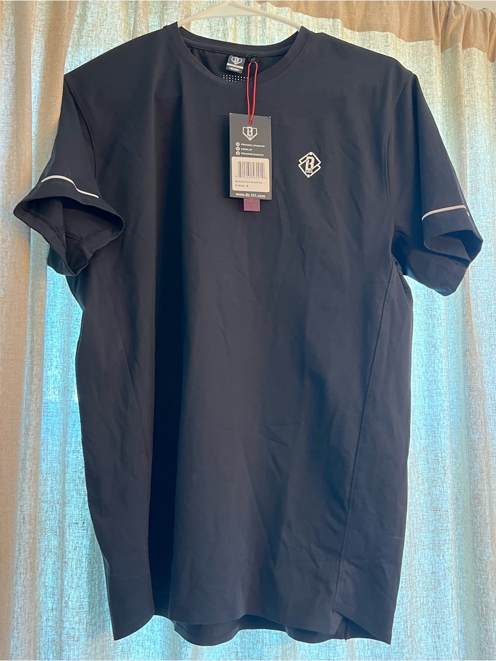 Baseball lifesyle101 black diamond tech vented tee NWT size med